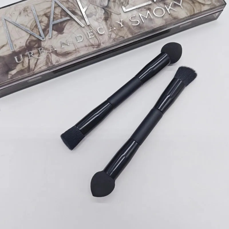 Double-headed miter sponge concealer brush with black wooden handle and artificial fibre heads