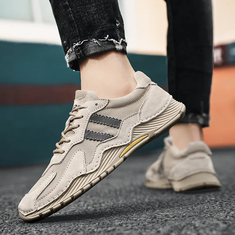 Men's low-top hiking boots with pigskin upper and platform rubber sole in sand colour