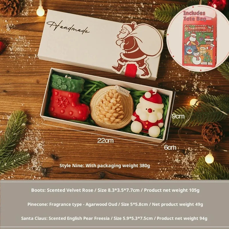 Christmas scented candle in soy wax gift box with wood pad and Christmas tree shape