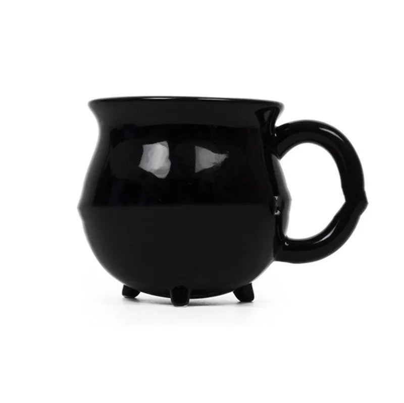 Black ceramic witch coffee mug with cartoon pattern, porcelain cup, 301-400ml capacity, Halloween themed drinkware