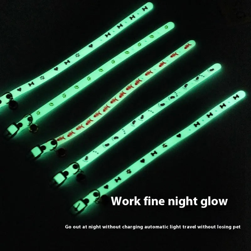 A luminous cat collar with an adjustable 29cm silicone rope and a metal bell, shown in one of four possible patterns.