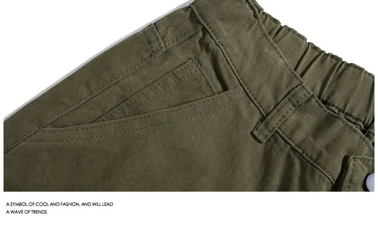 Casual cropped wide-leg shorts in apricot colour with a loose fit and mid-rise elasticated waistband