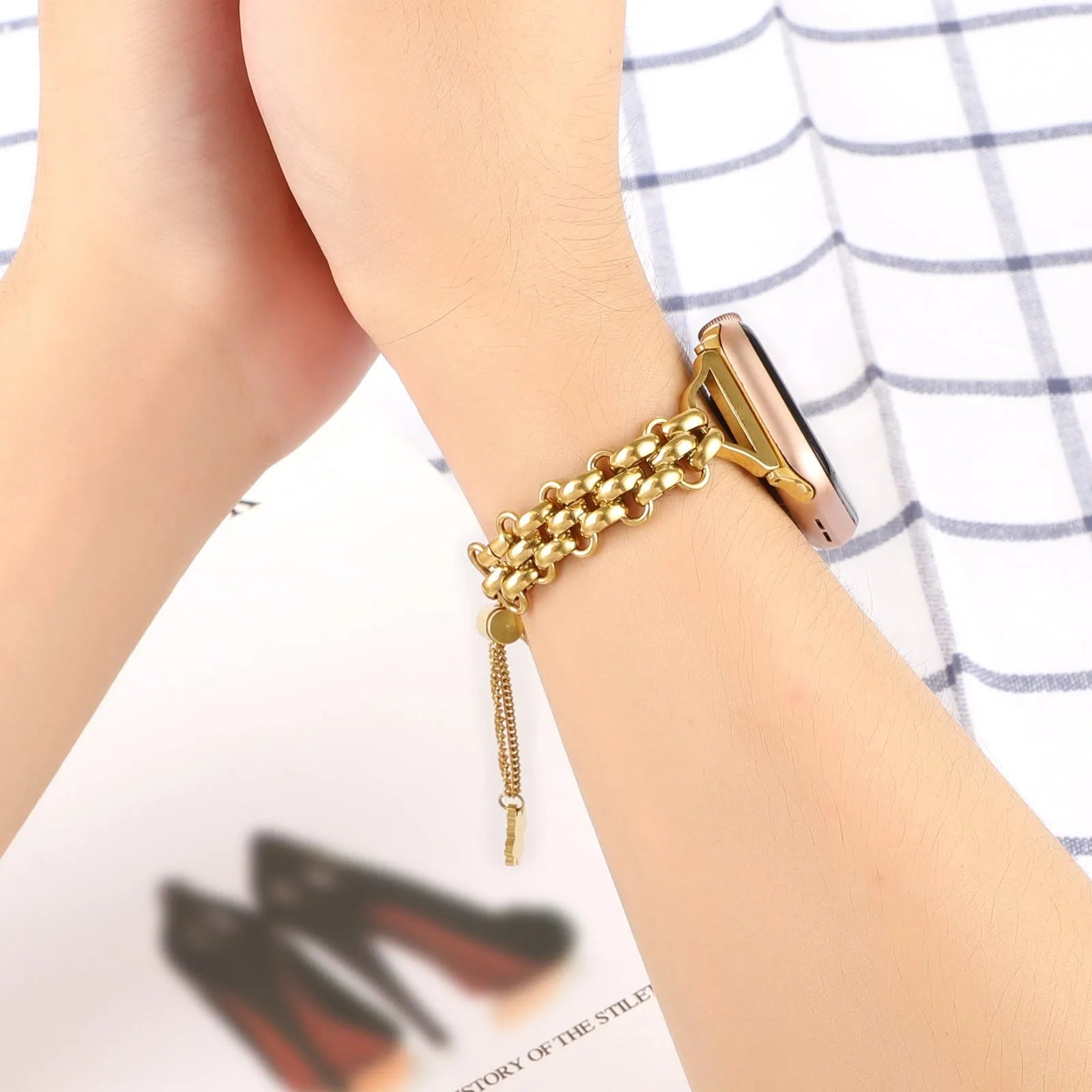 Stainless steel double row chain watch band for Apple Watch in silver colour