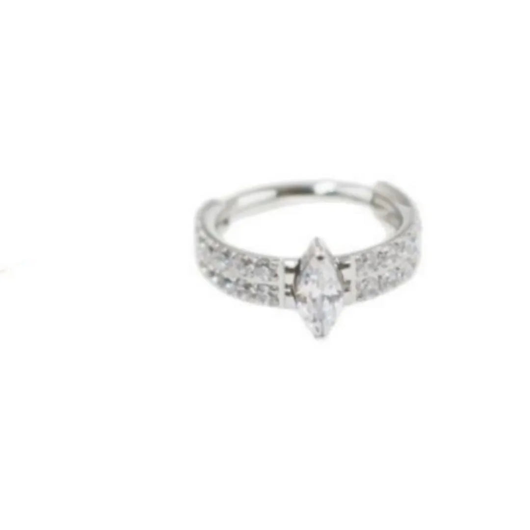 Ladies heart-shaped 316 titanium steel earrings with diamond-treated zircon in silver and gold colours