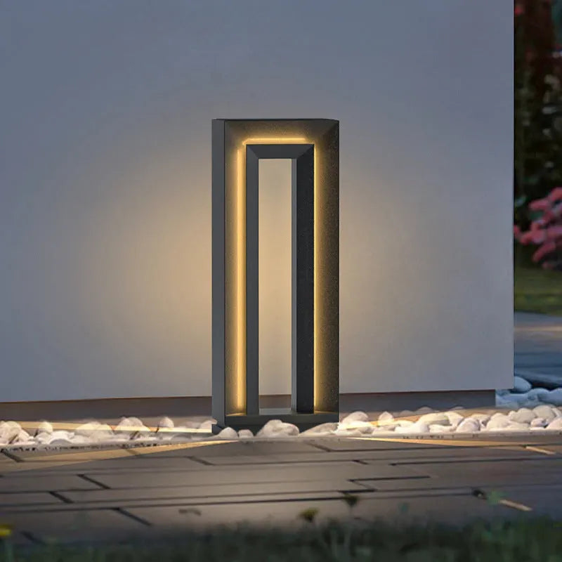 Modern geometric outdoor garden lamp in stainless steel and acrylic, 62 cm long, for solar or electric power