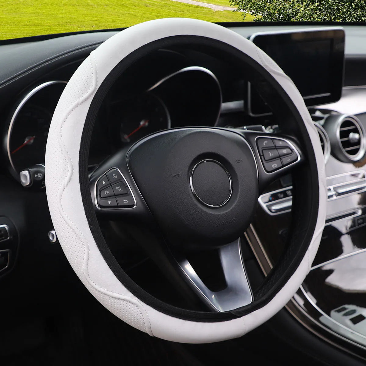 Elastic corrugated steering wheel cover in PU leather foam for 37-38cm diameter wheels