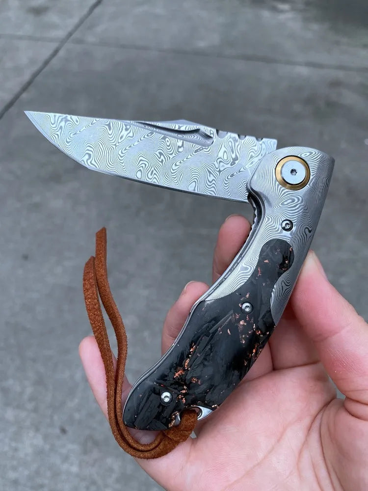 Outdoor camping survival folding knife with high hardness pattern steel blade and knife stab function