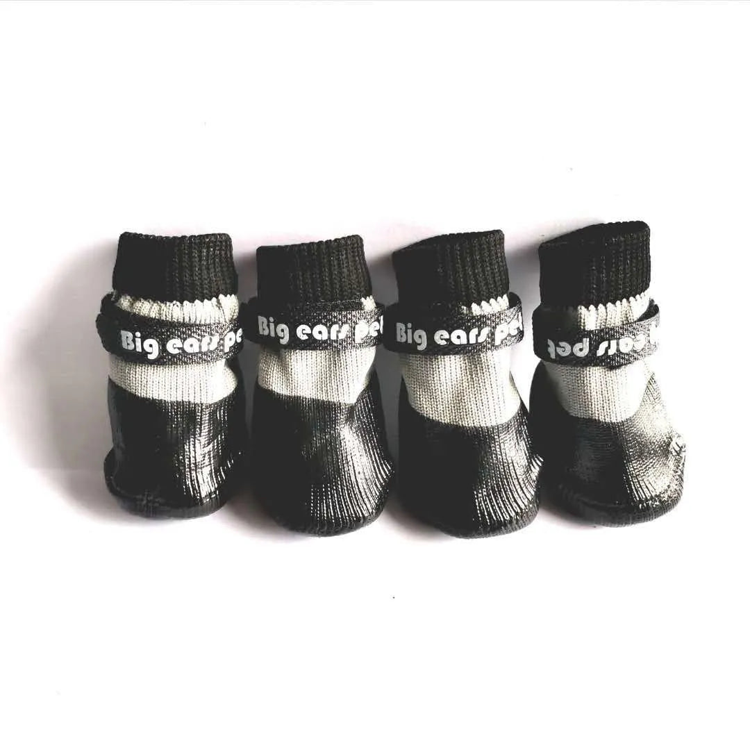 Pair of soft-bottom dog shoe covers in blue, red, or black with waterproof non-slip knitted glue sole, sizes S to XL