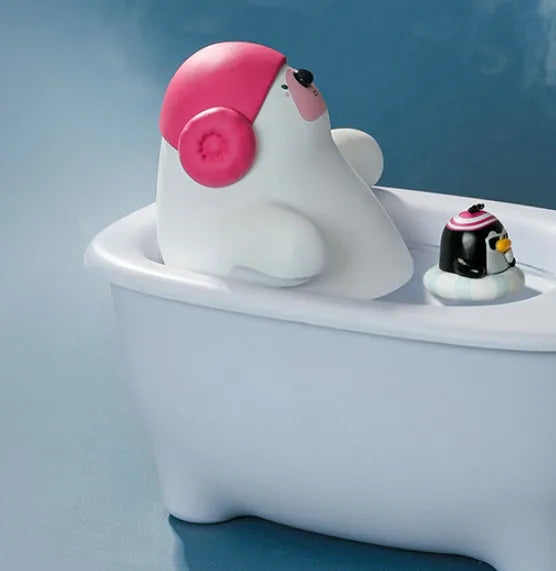 White USB air humidifier and essential oil diffuser with 550ml water tank on a desk.