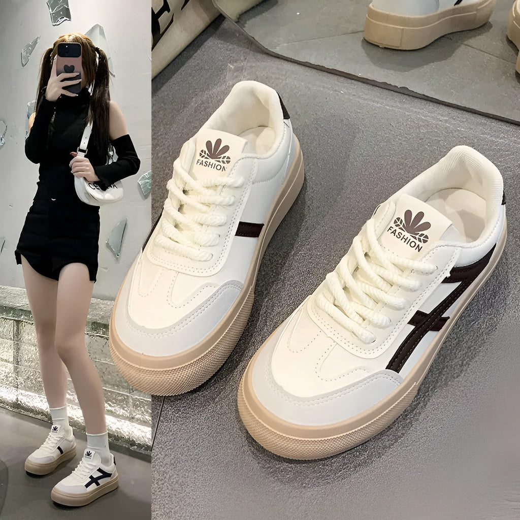 Blue and brown low-top casual board shoes with round toe and flat rubber sole.