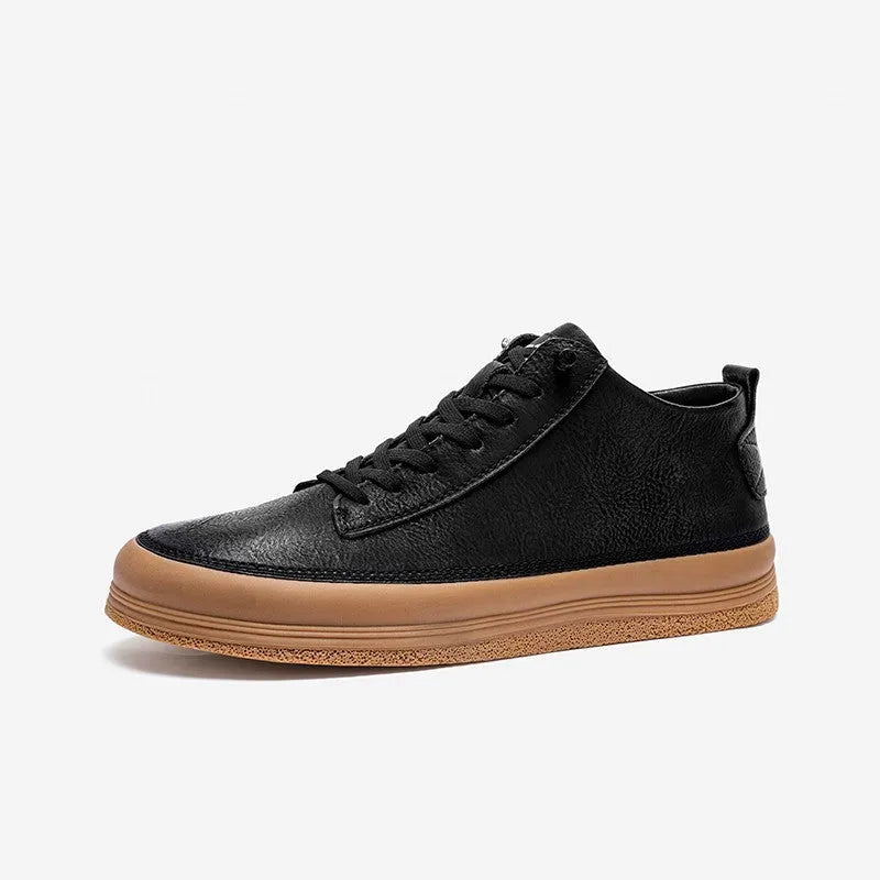 Men's black leather lace-up casual shoes with a round toe and flat rubber sole.