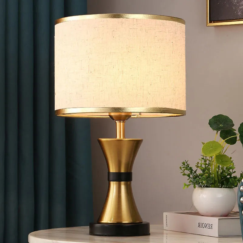 E27 screw table lamp with iron body and cloth lampshade for bedroom dormitory use