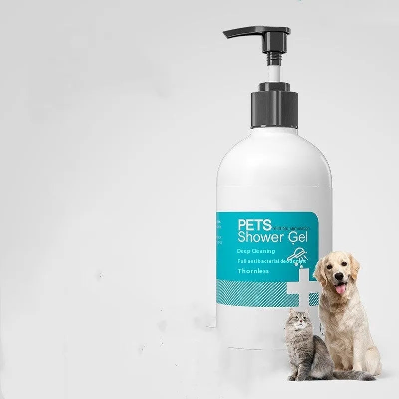White bottle of cat bath lotion pet shampoo 500ml anti depilation flea removal deodorising