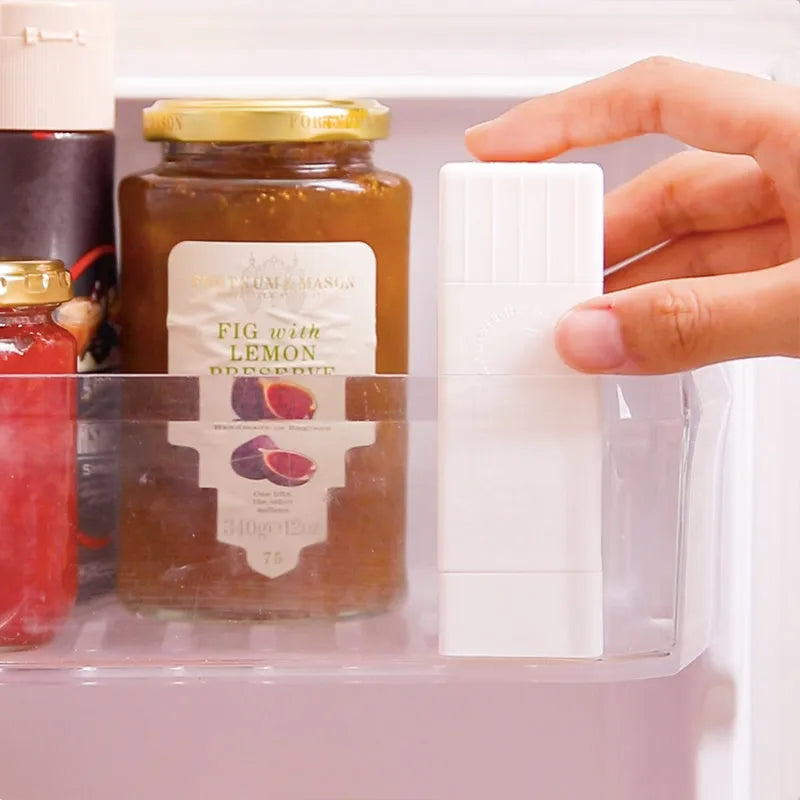 White butter applicator box with 6x6x3cm butter stick, polypropylene storage container for kitchen baking.