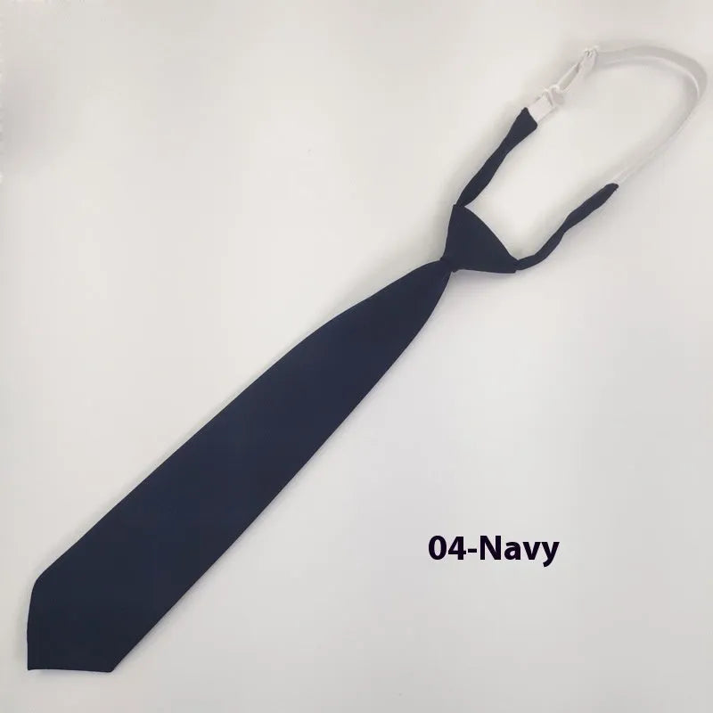 Men's solid colour cotton arrow style bow tie in navy blue.