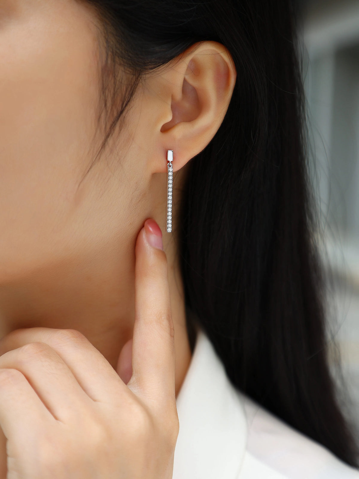 Two moissanite stud earrings in S925 silver with platinum plating, under 0.1 carat stones, gift box and GRA certificate
