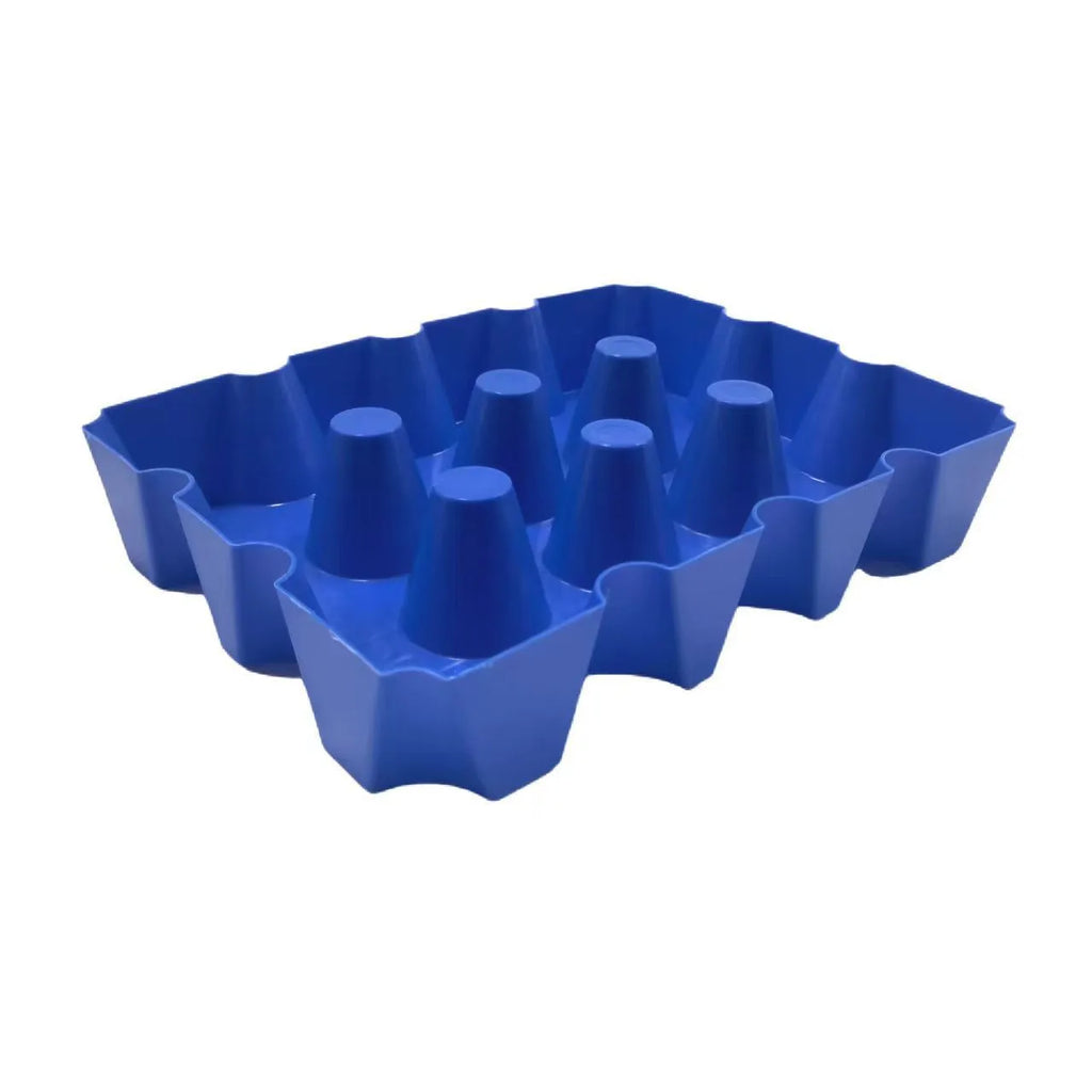 Blue plastic outdoor ice maker tray for camping and barbecues, dimensions 34x22x6 cm