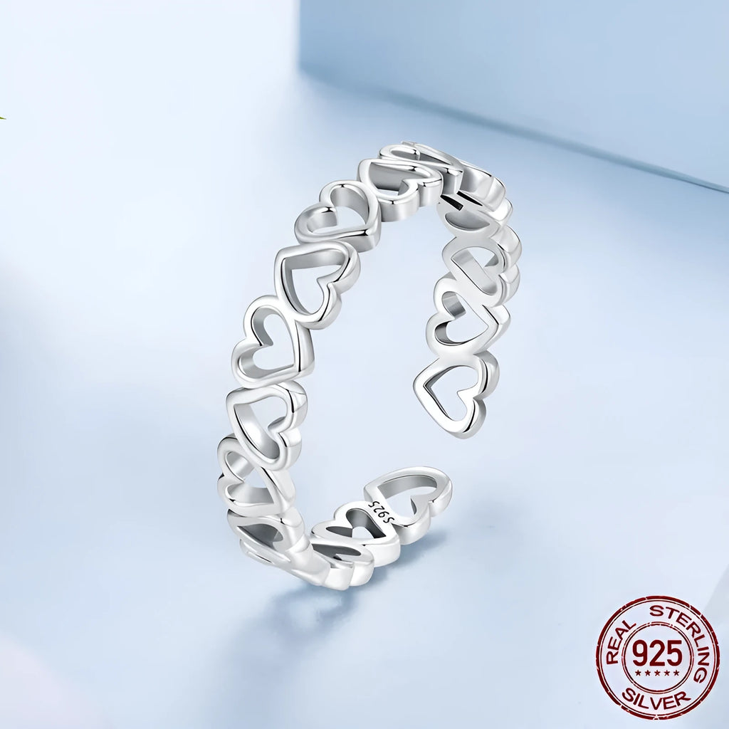 S925 sterling silver heart-shaped women's ring in silver or gold colour, average size