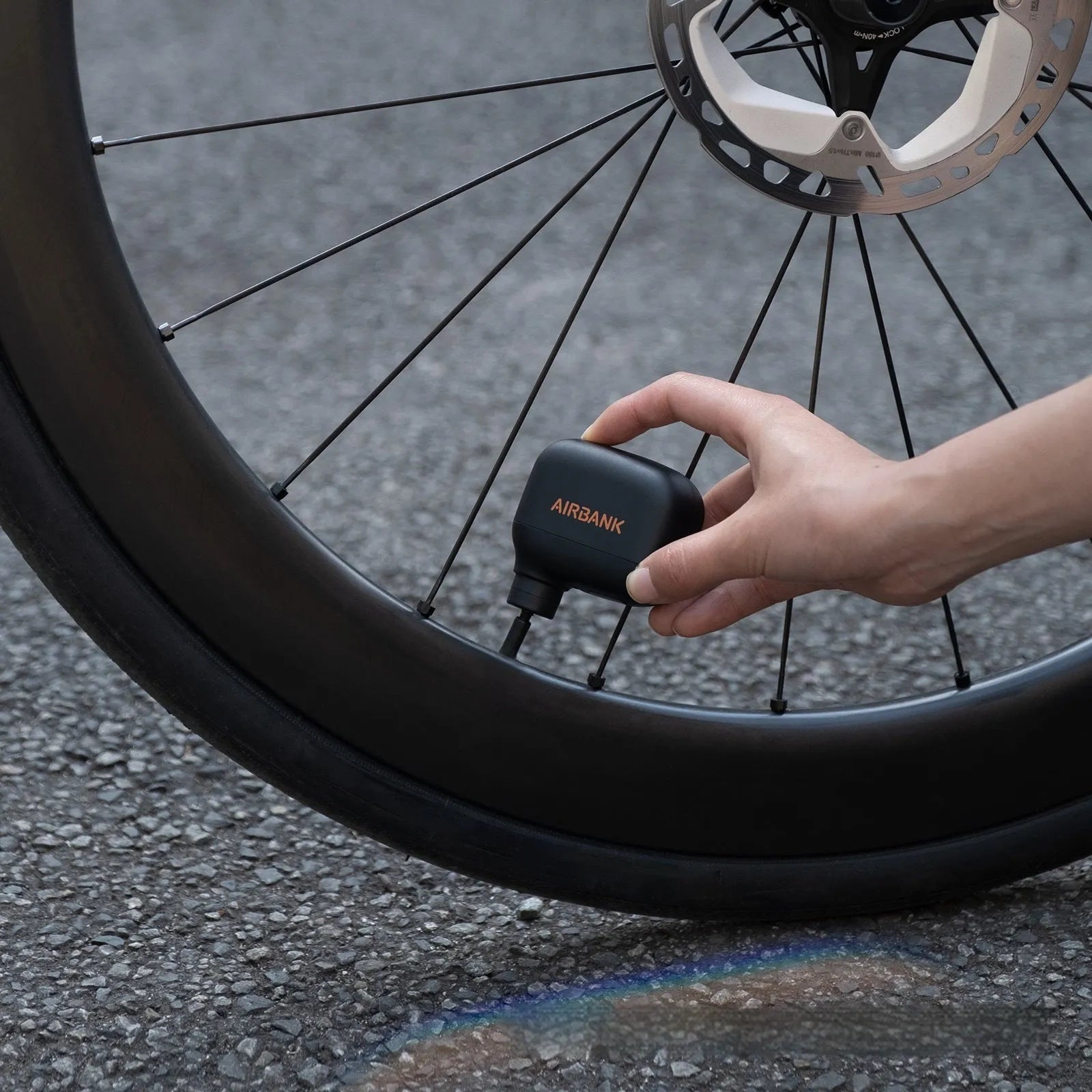 AS100 black electric bicycle tyre pump with USB cable and waterproof storage bag