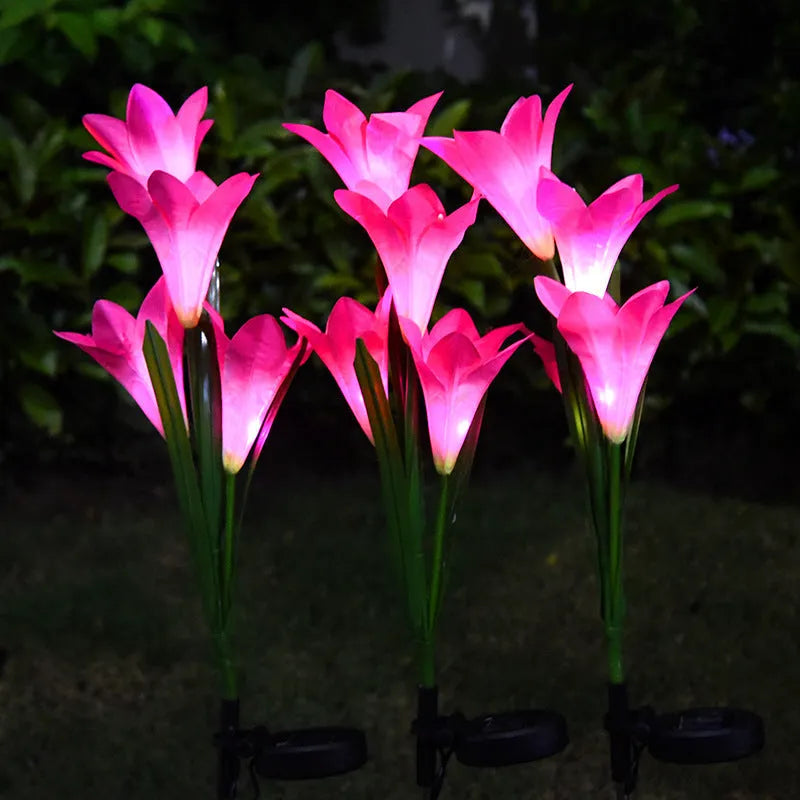Flower-shaped solar garden lantern with decorative petals and 850mm height for outdoor courtyard decoration