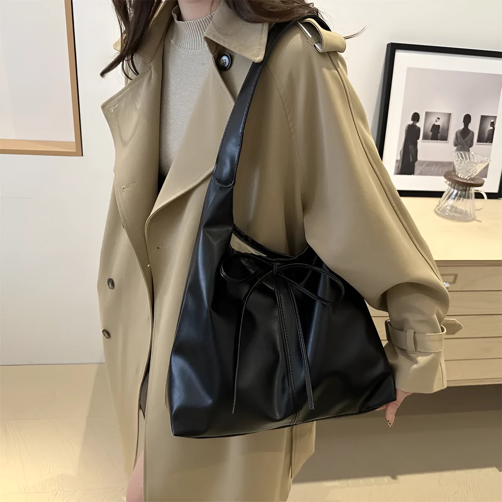 PU large capacity horizontal square shoulder bag with sewing thread detail in black