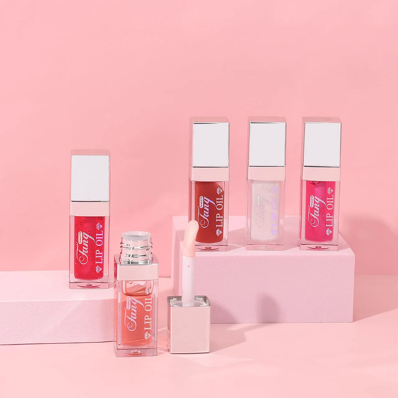 Five colour options of mint-flavoured lip gloss oil lipstick for moisturising and repair