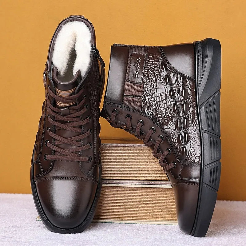 Genuine leather snow boots with fur lining and lace-up front in black or brown