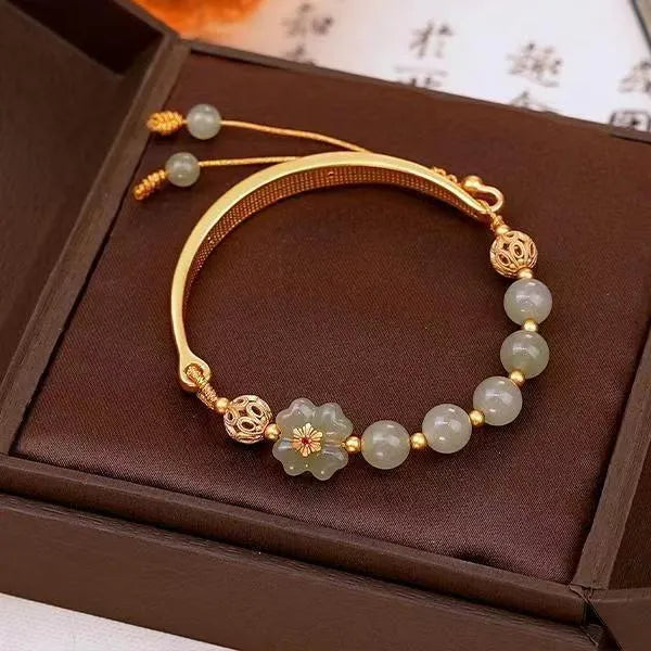 Fashion antique hydrangea adjustable bracelet with coloured glaze rabbit pendant
