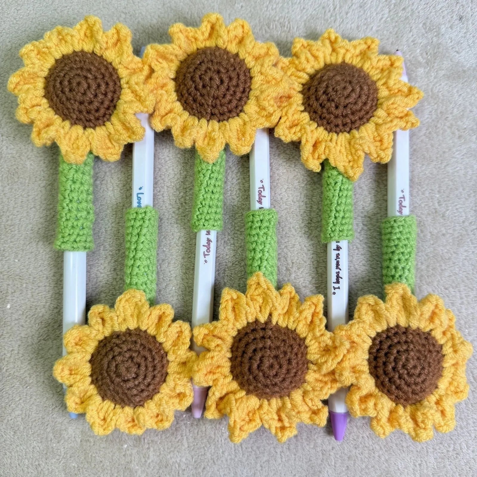 Yellow hand-woven sunflower pen cover for Teacher's Day gifts with pen storage