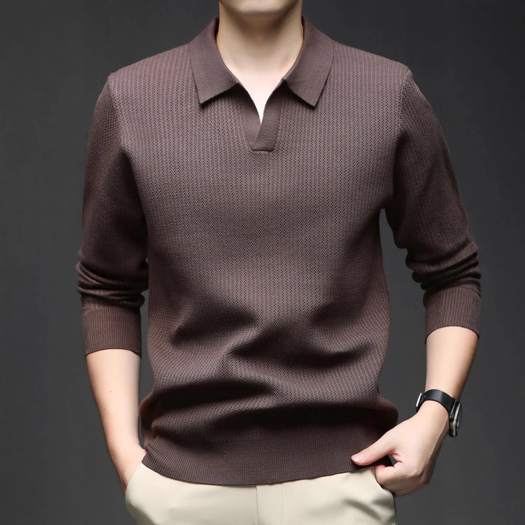 Men's loose fit casual pullover sweater in green, shown on a model for autumn leisure wear.
