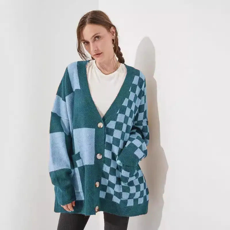 Women's printed checks knitwear cardigan in loose slim fit with regular sleeves
