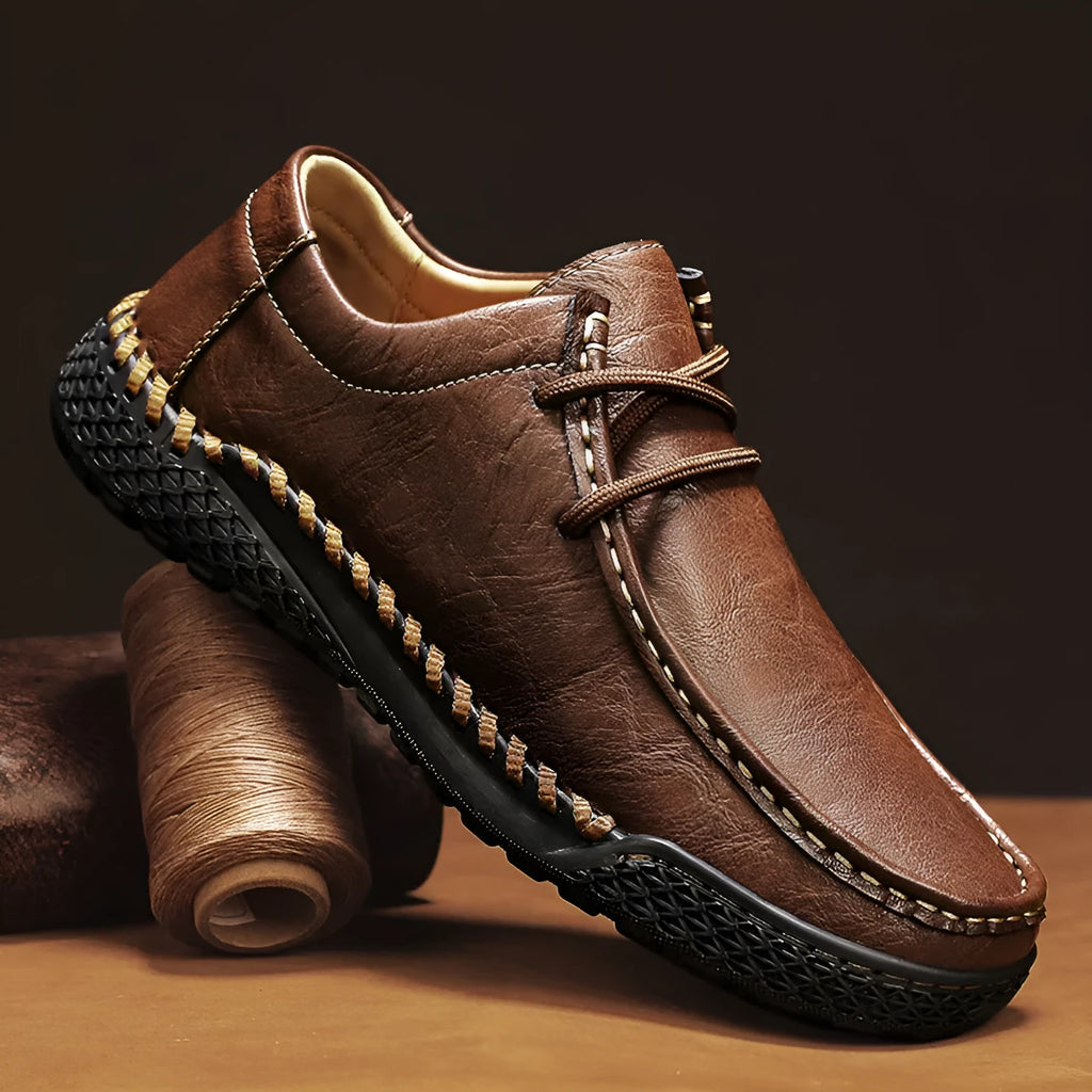 Men's genuine leather casual lace-up shoes in black with rubber sole and round toe