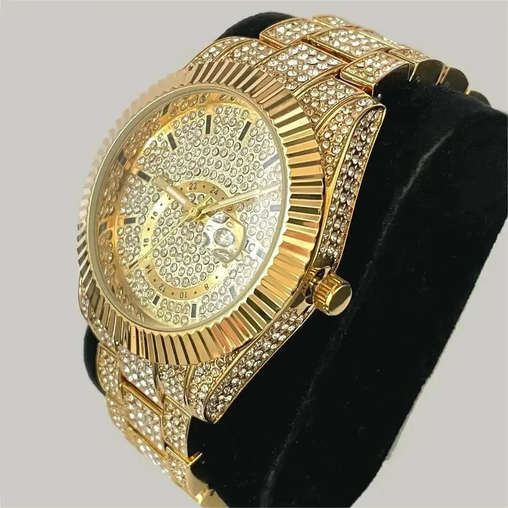 Silver full diamond night glow waterproof men's watch with 42mm dial and gold-plated strap on display
