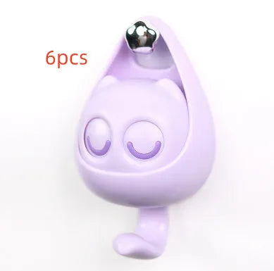 Cream white cat-shaped adhesive wall hook with winking eyes, 2.5kg capacity, 105x61x45mm