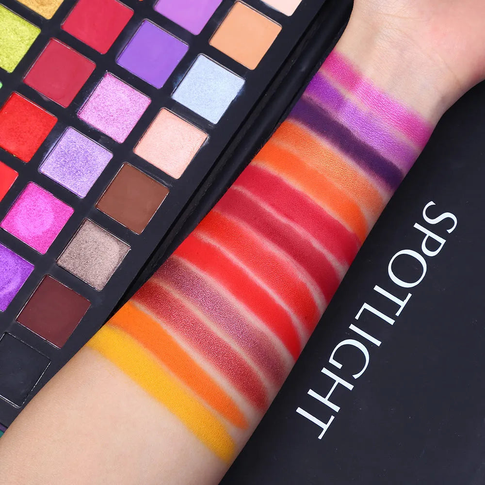 40 colour eyeshadow palette with shimmer and matte shades in a paper box, 40g set