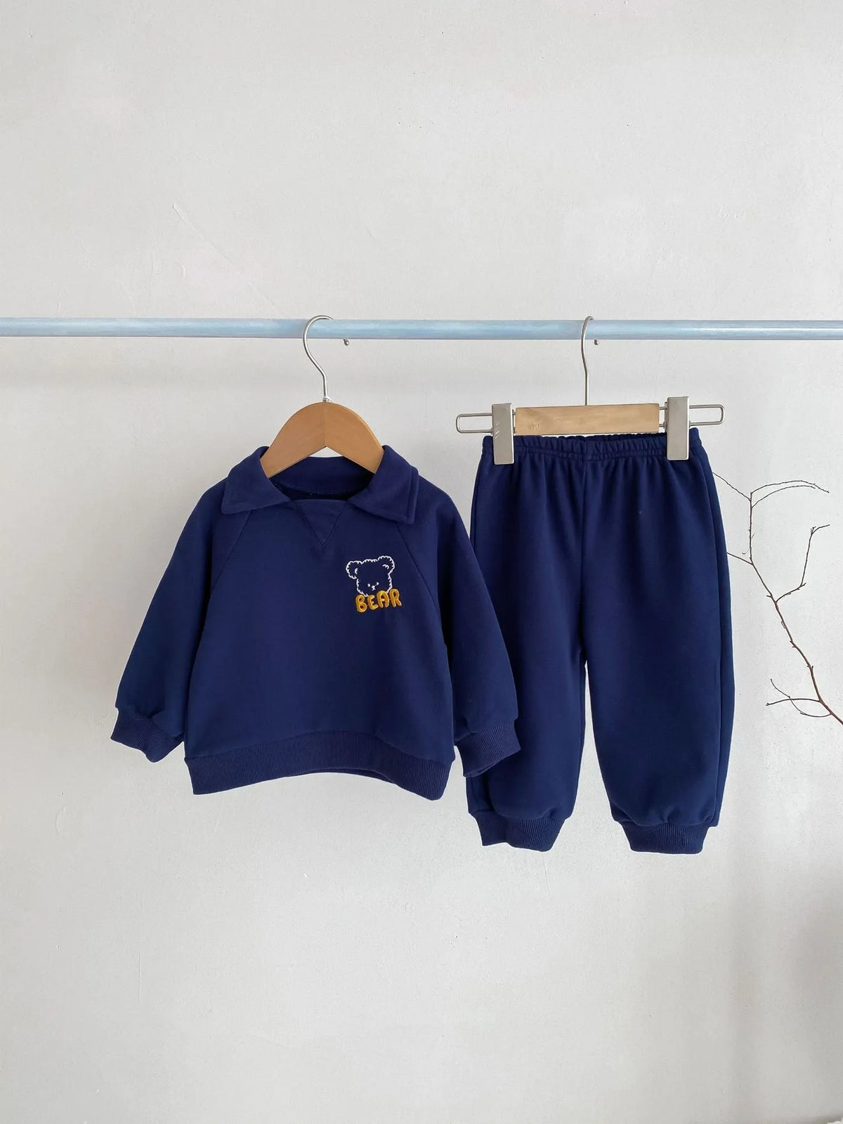 Baby bear lapel sweater two-piece set in sapphire blue or khaki beige, cotton shirt and pants outfit, sizes 66cm to 100cm