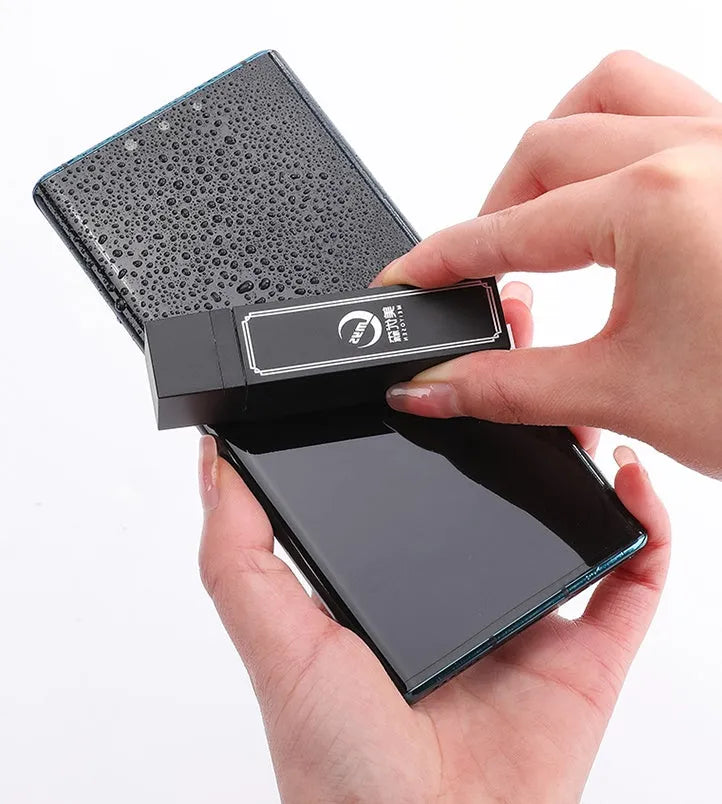 40 disposable antibacterial screen cleaner sheets in portable black case for mobile phones