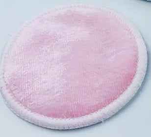 Velvet makeup remover pads in light blue and pink colours with cotton mesh storage bag