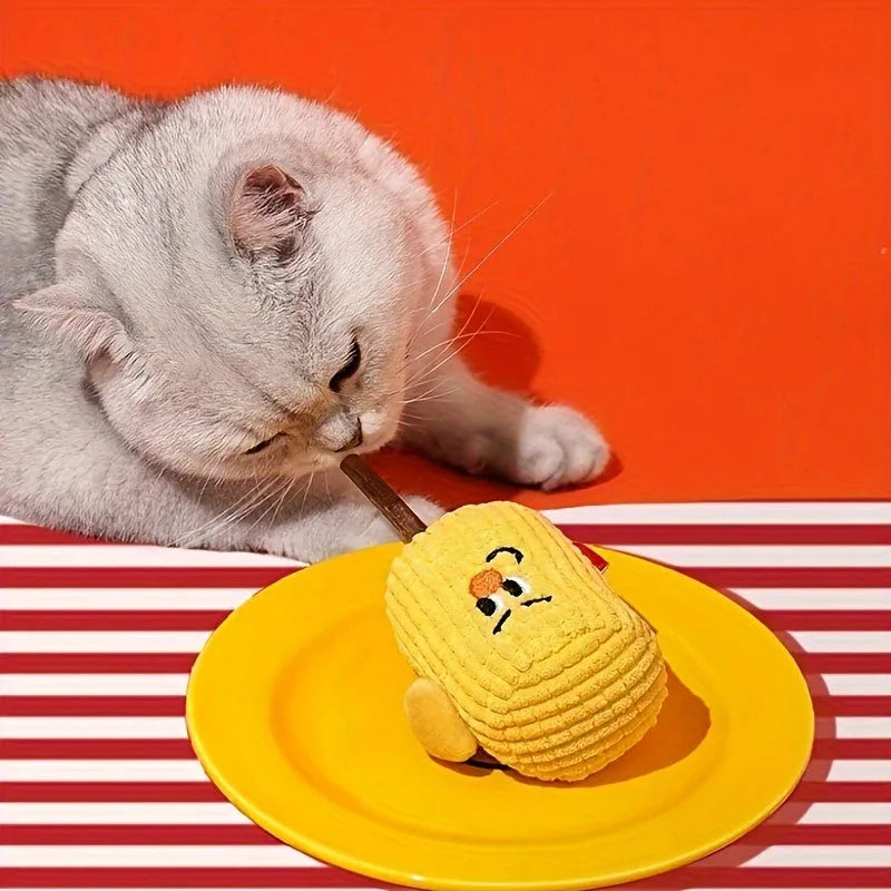 Polio wood corn cob cat chew toy with catnip, 15 cm long.