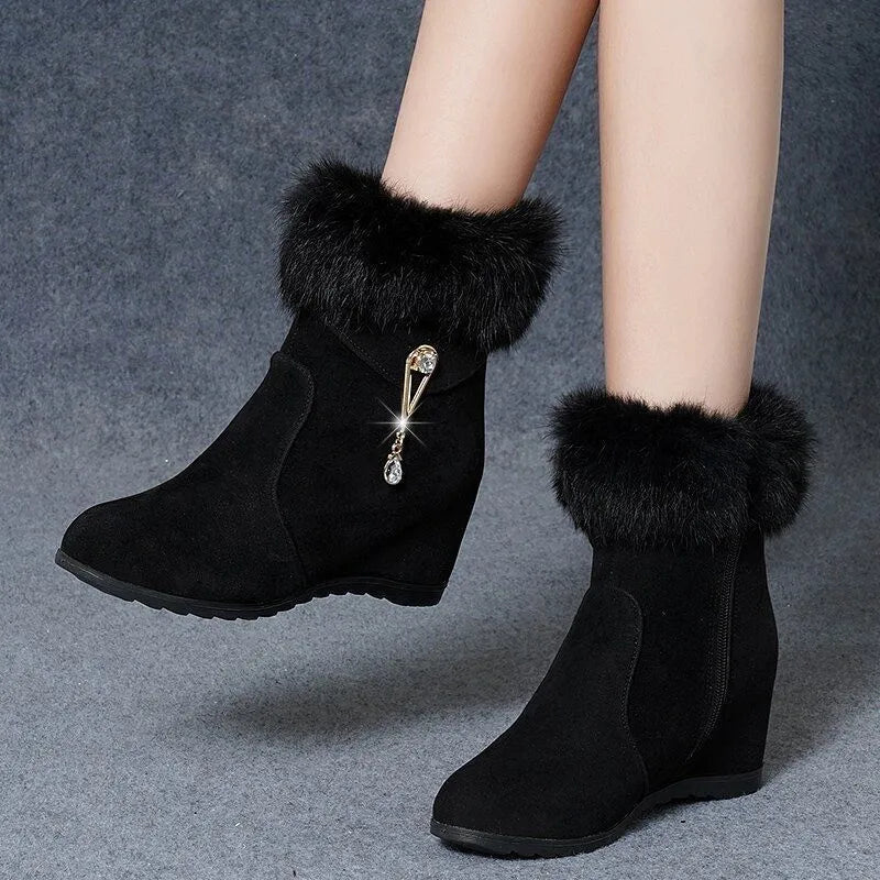 Women's black height increasing insole snow boots with fur upper, casual winter style, available in sizes 35 to 40