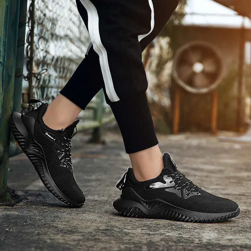 Men's breathable running shoes with mesh upper and front strap in various colours
