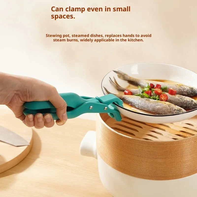 Creative household kitchen silicone anti-scalding clip in carmine and green, PP construction for pot handle protection