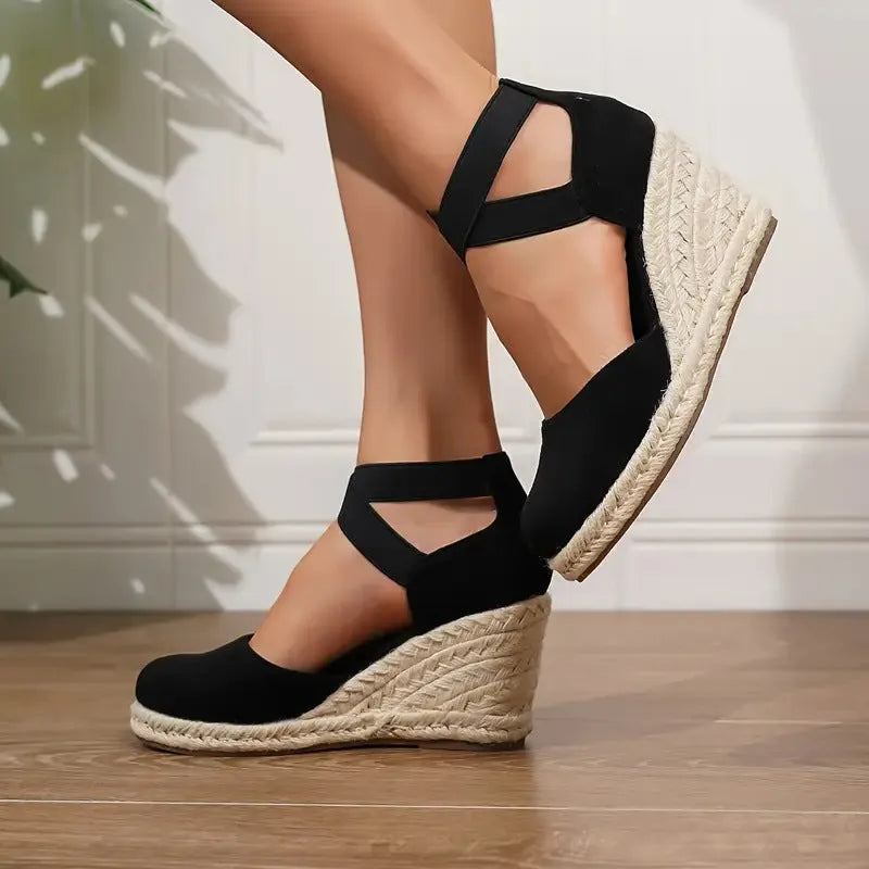 Black women's plus size Roman style sports sandals with round toe and elastic band