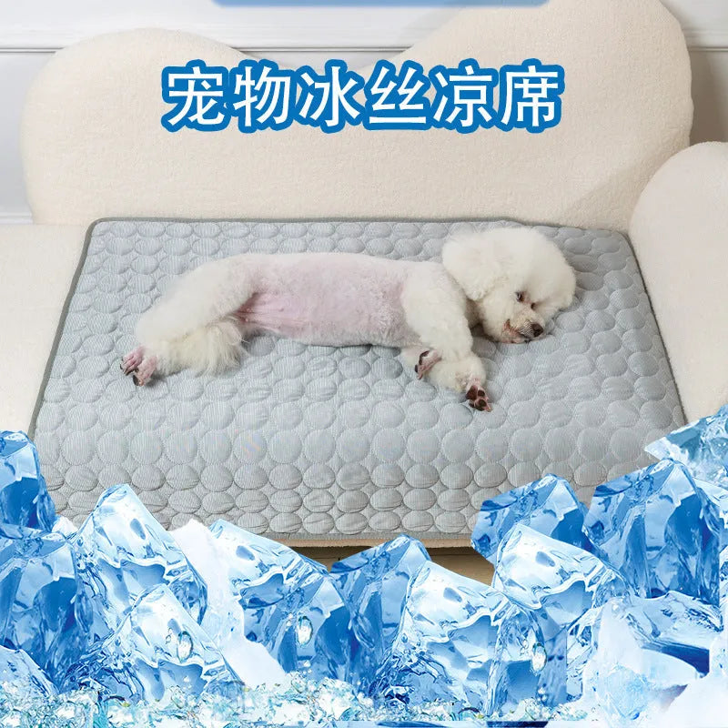 Ice silk pet cooling mat in blue, size M, 60x50cm, for dogs and cats