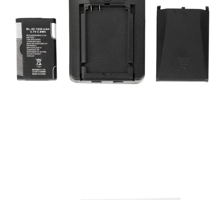 Black HD driving recorder with 120° wide-angle lens and 3MP sensor mounted on car windshield