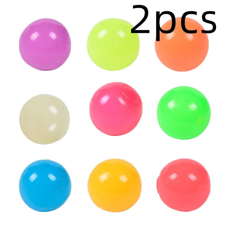 4.5cm luminous ceiling ball in TPR, sticky wall ball for children, random colour