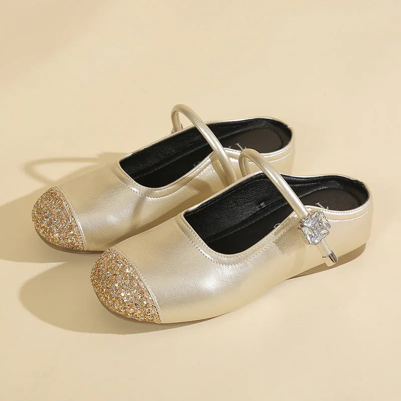 Women's casual shallow mouth round toe sandals with PU upper and rubber sole in black and silver