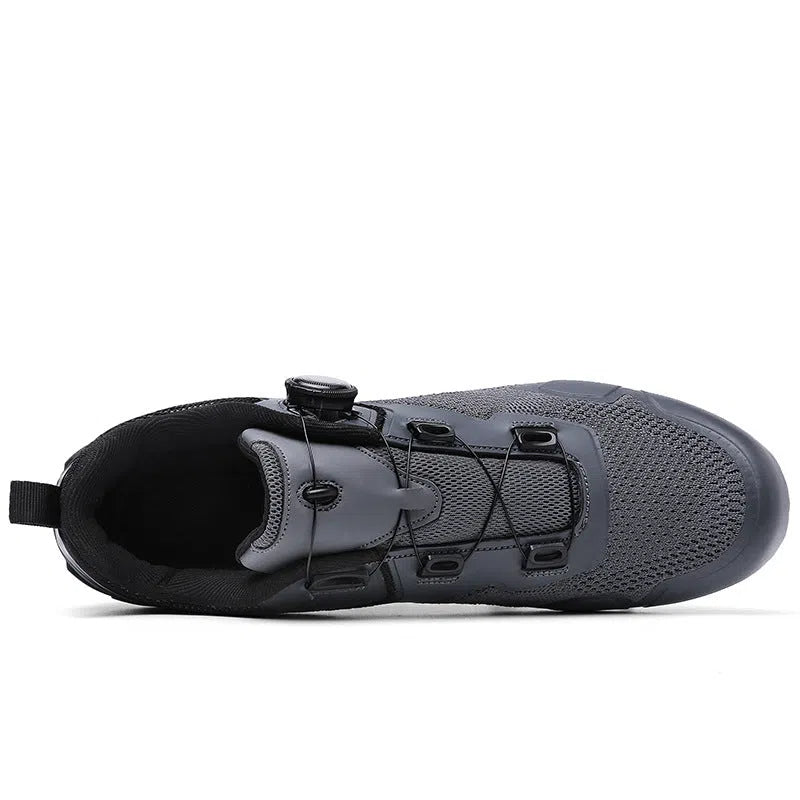 Breathable lightweight road cycling shoes in black with neutral fit