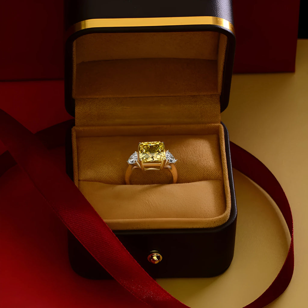 Adjustable moissanite ice flower ring with geometric cut in gold yellow or pink diamond colour for women