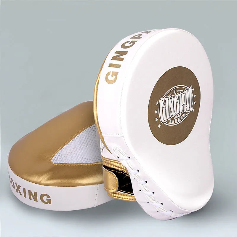 Portable vertical baffle target for boxing and Sanda, in gold colour.
